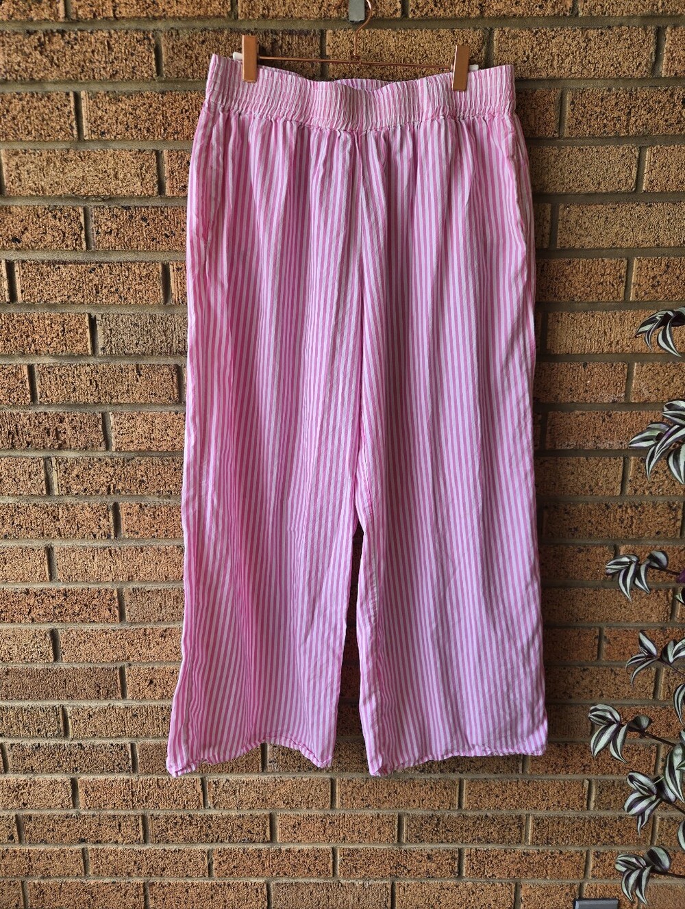 Beginning Boutique Pink & White Striped Wide Leg Cotton Pants - Size US 6